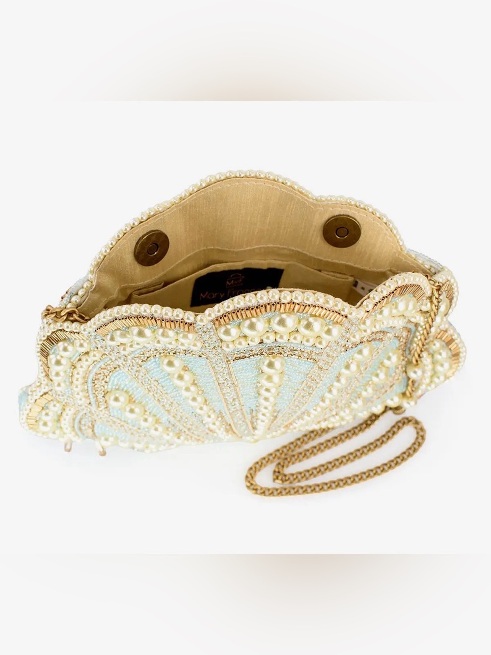 Seaside Luxury Pearl and Beaded Shell Crossbody
Handbag - Picture 5 of 9